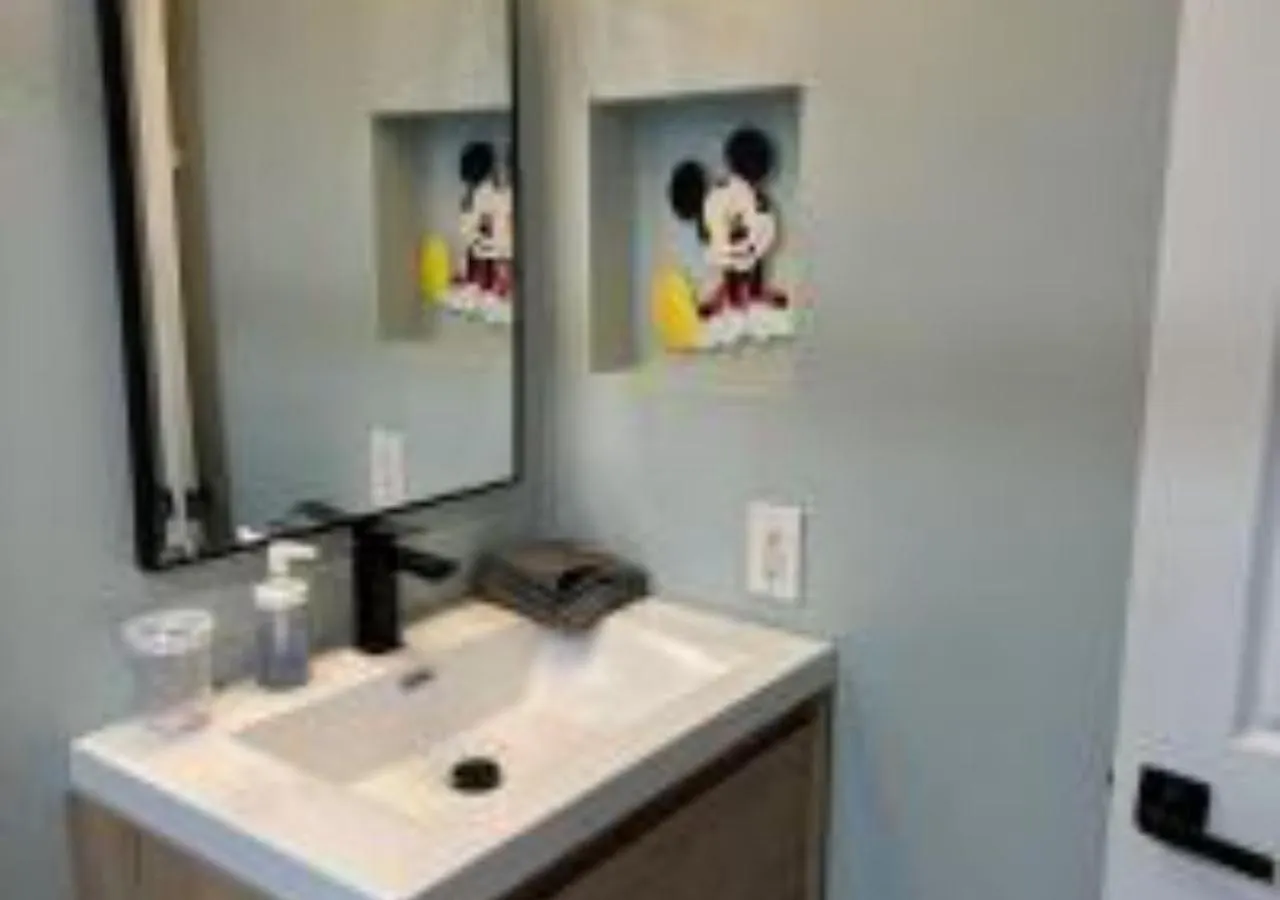Magicway Villas Mini'S Poolside And Spa - Across Disneyland 애너하임 0*,